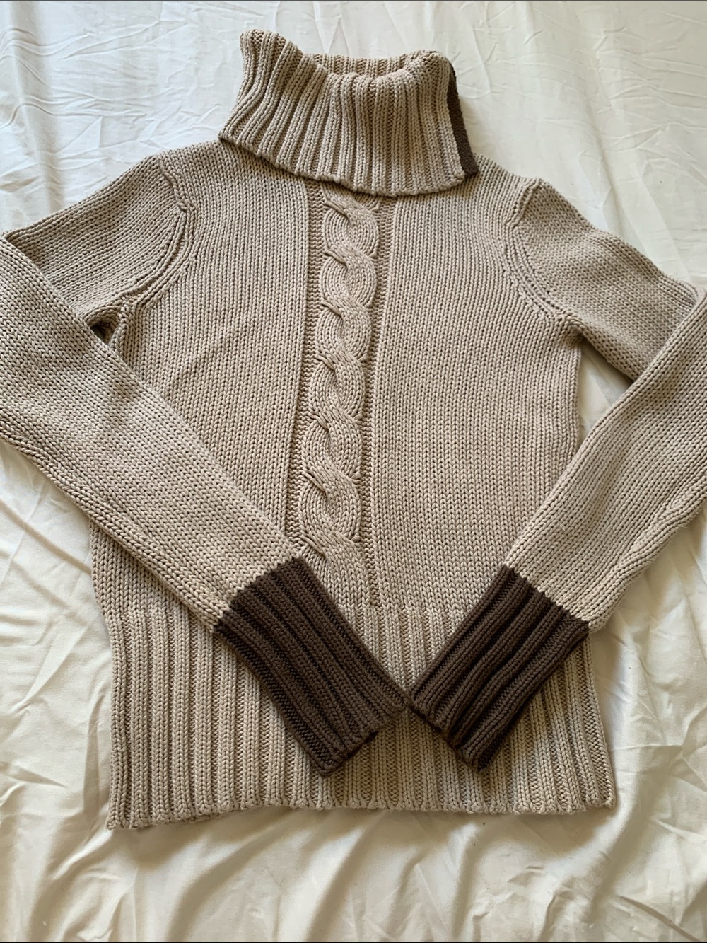 Dkny Two-Tone Beige Turtleneck Sweater with Brown Cuff